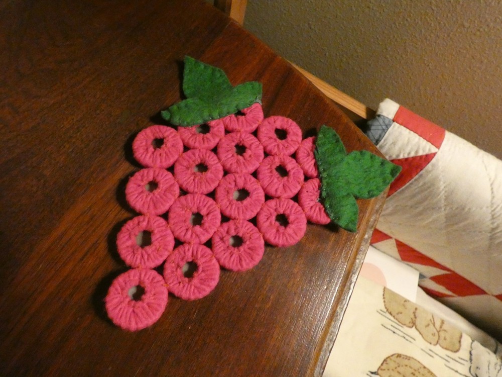Felt Grape Bottlecap Trivet Vintage Handmade