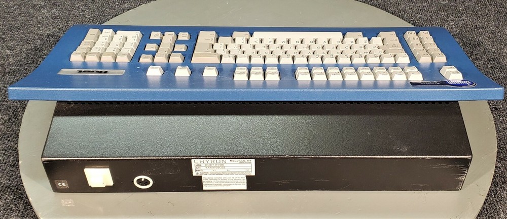 CHYRON DUET LE VIDEO GRAPHICS SYSTEM w/ KEYBOARD DUET KYBD