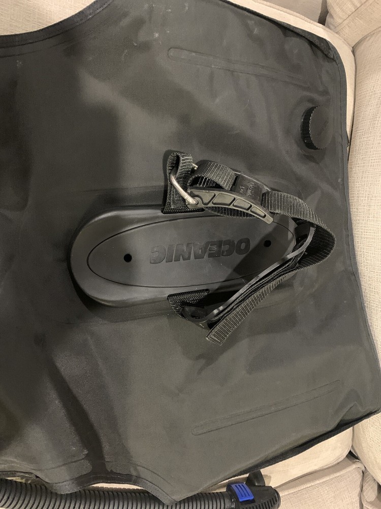 oceanic baja alpha BCD size large