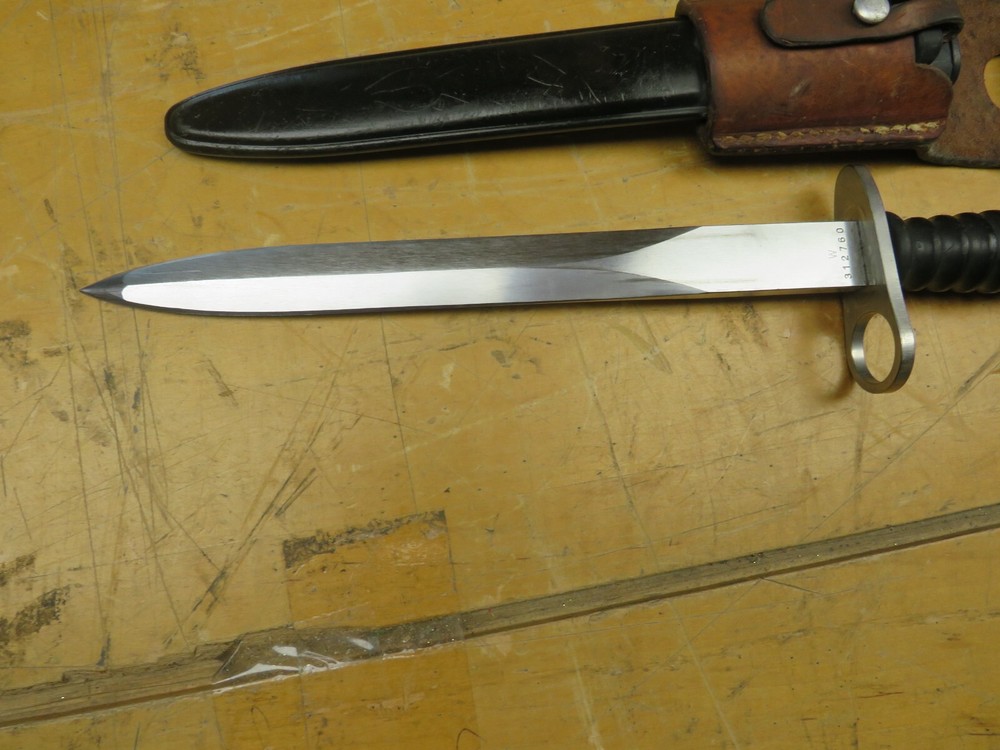 Swiss Military Bayonet scabbard & frog