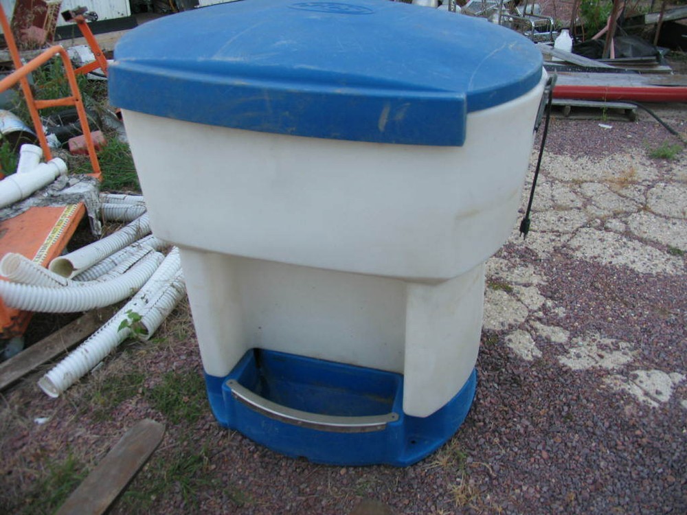 Pax Plastic Pig Hog Waterer Sheep Goat