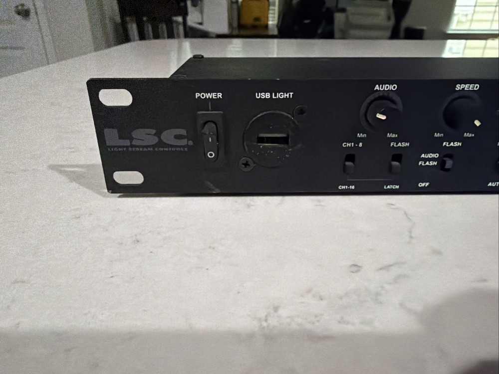 LSC LIGHT COPILOT II Lighting Control System 16 channel **NO POWER ADAPTER**