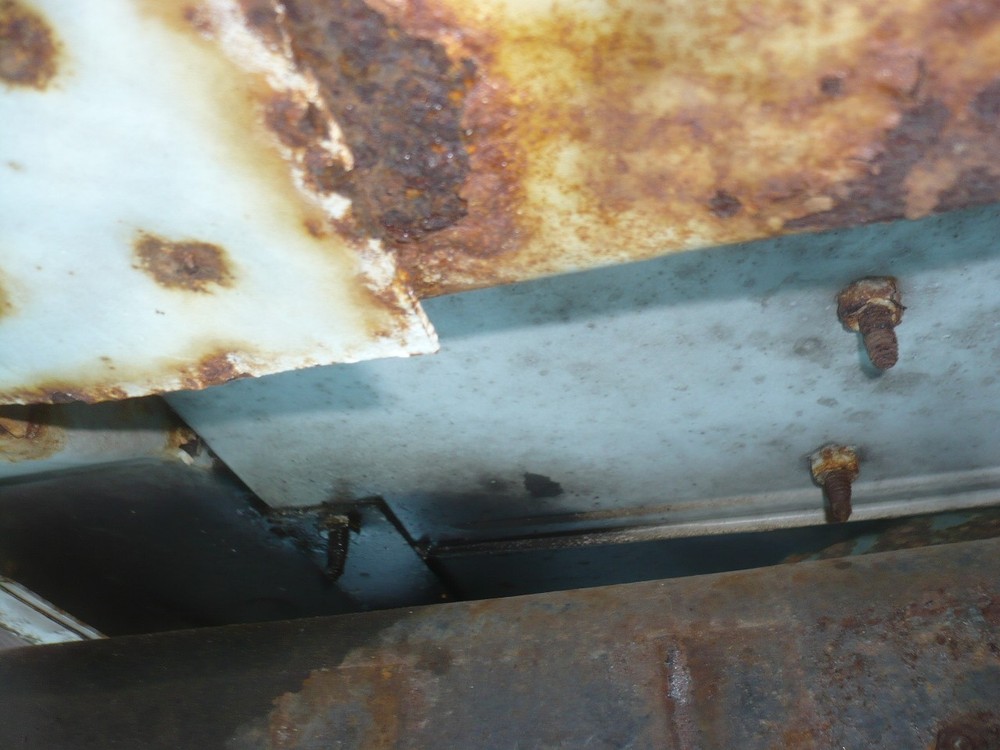 1998 International 4700 cab