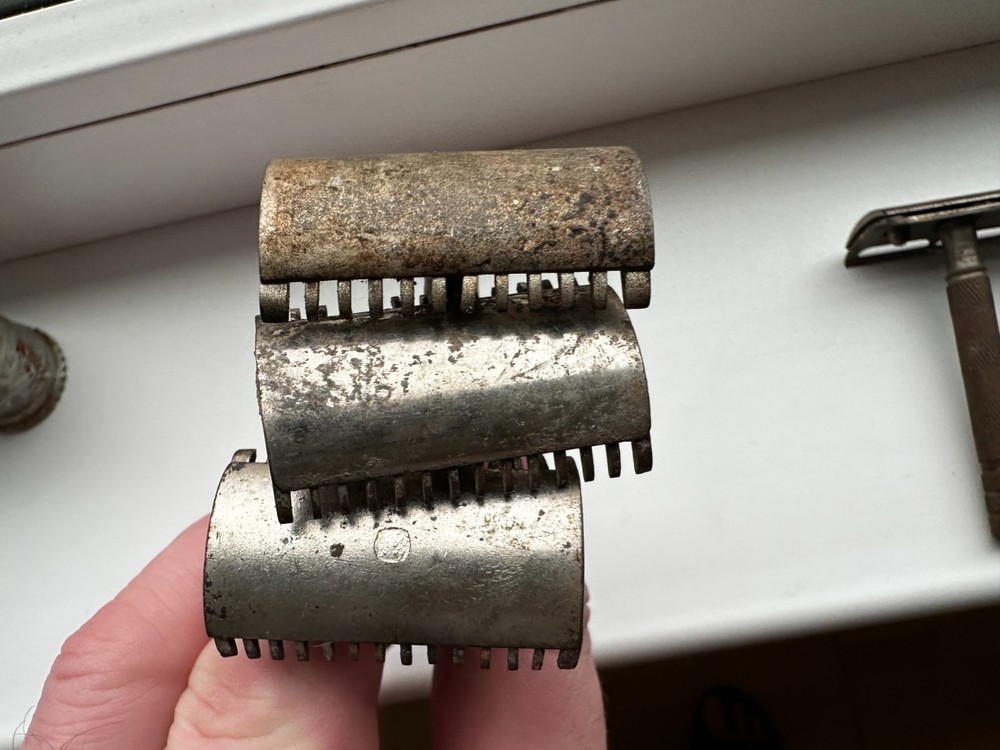 Razor with replaceable blade German and USSR WW2 1941 6 pieces