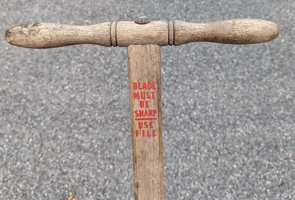 Vintage Primitive Mardon Push Lawn Edger Trimmer Yard Tool
