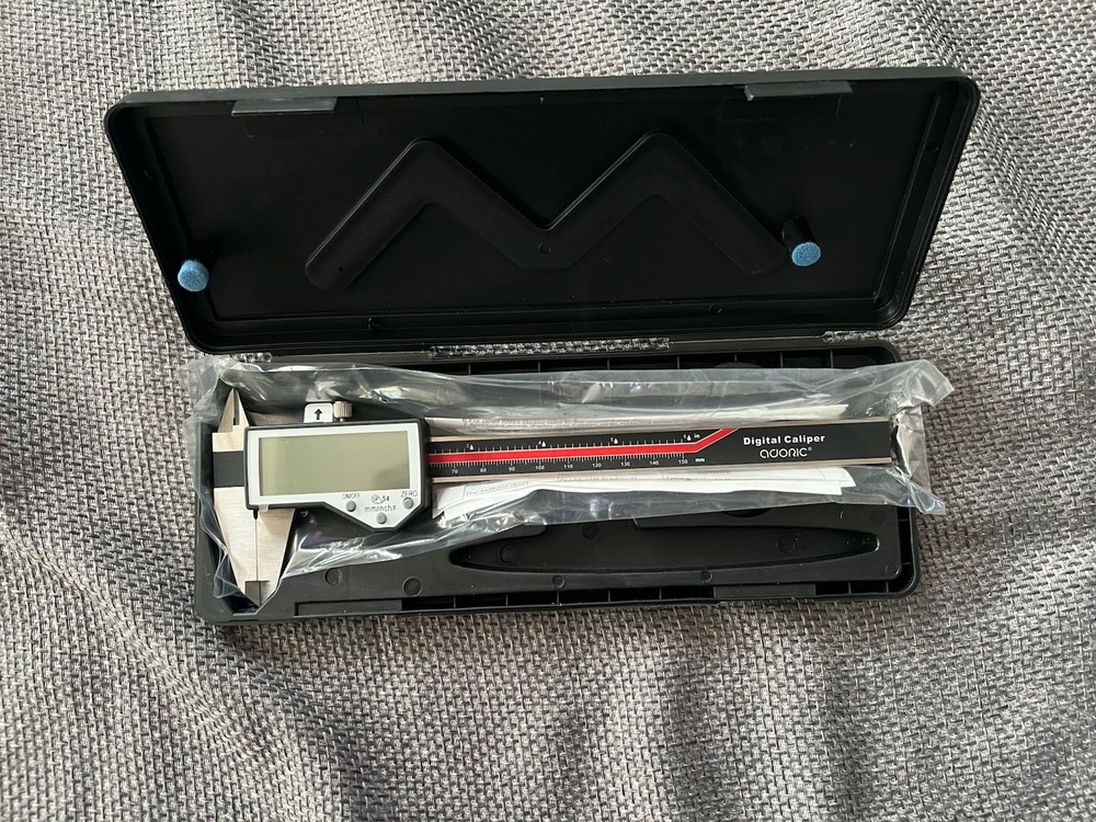 Digital 6” Caliper Stainless Hardened With Case