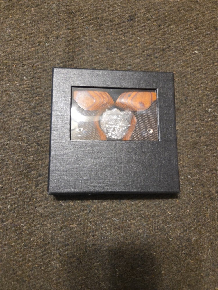 Premium Python Rosewood Laminate Wood Grips