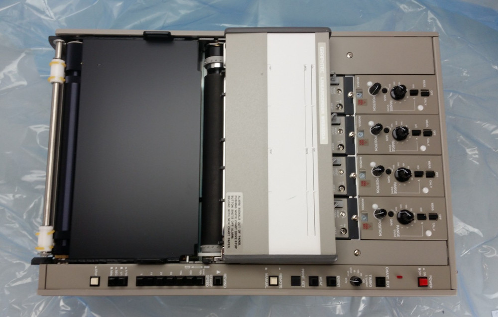 Graphtec WR3320A Linearcorder WR 3320A 4Channel