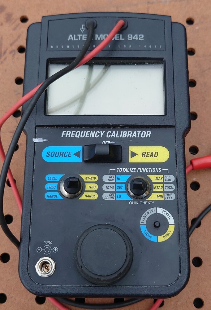 ALTEK 942 FREQUENCY CALIBRATOR
