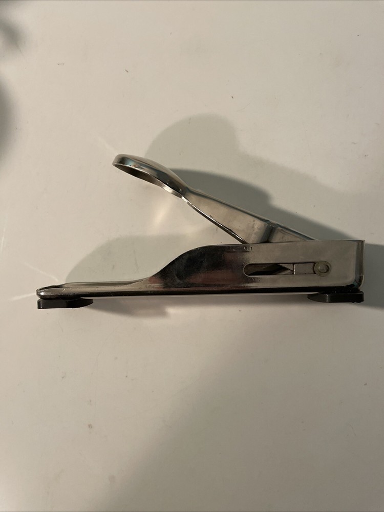 Vintage Boes Dayton Adjustable Nut Cracker With Original Box