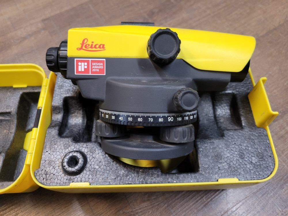 Leica Na Na532 Automatic Level, Magnification 32X