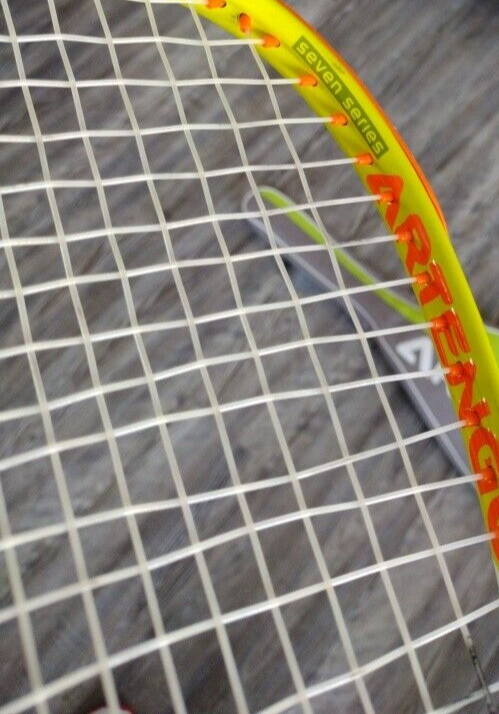 Artengo 700P squash racket with carry bag