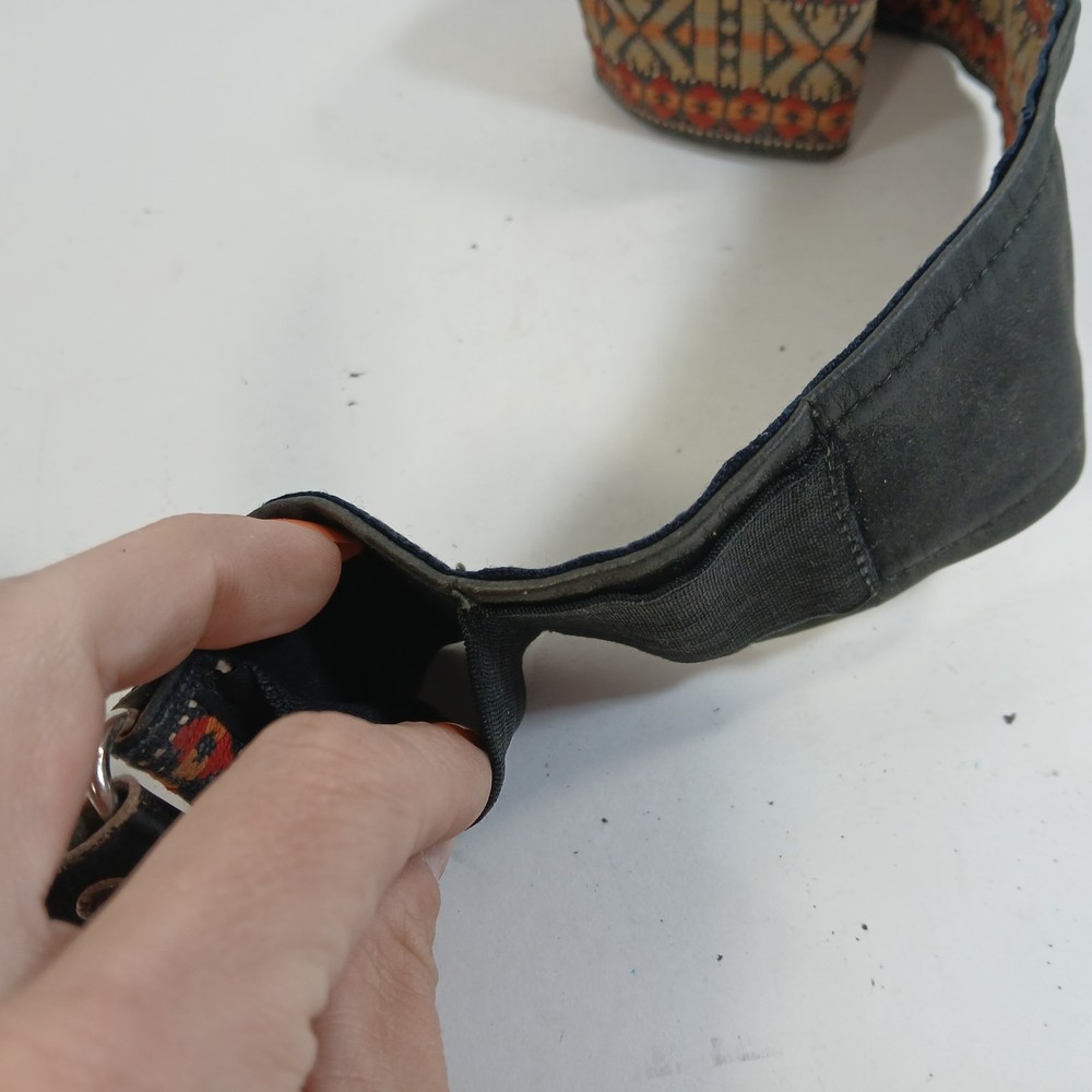 Vintage Boho Rad Universal Neck & Shoulder Strap Camera Southwestern Pattern Red