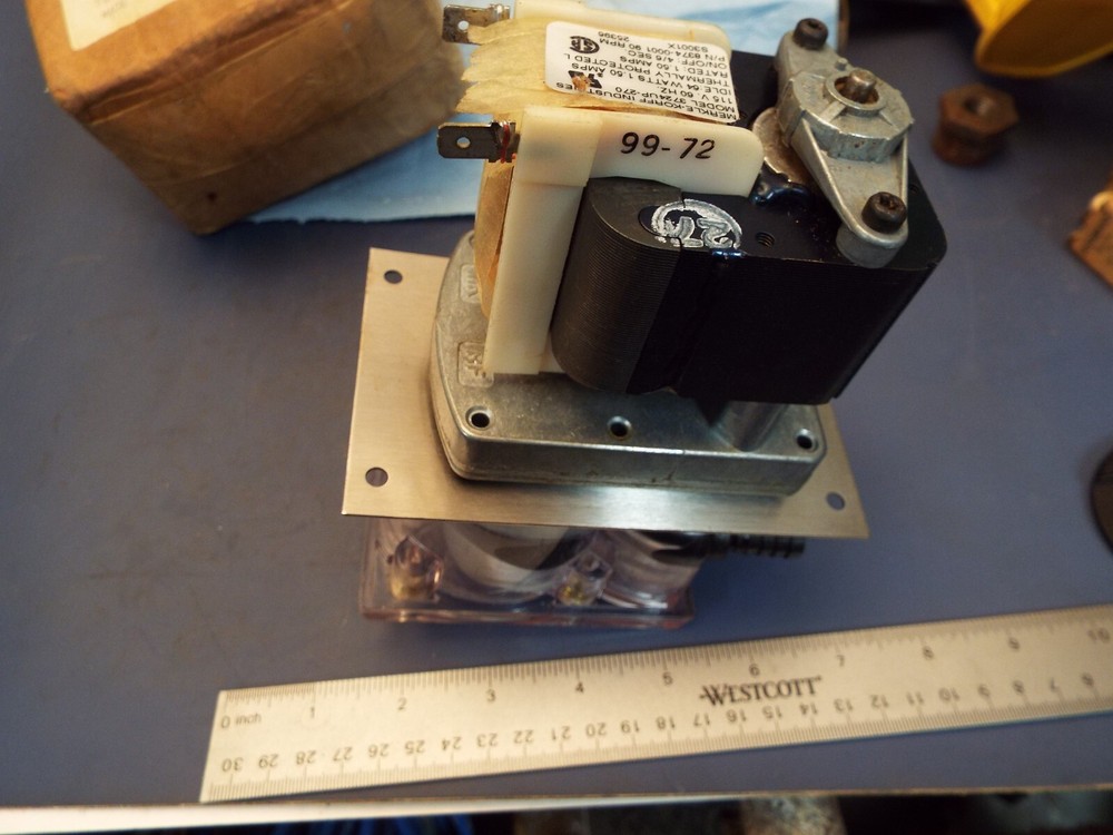 ECOLAB Peristaltic Pump Single Roller 100V