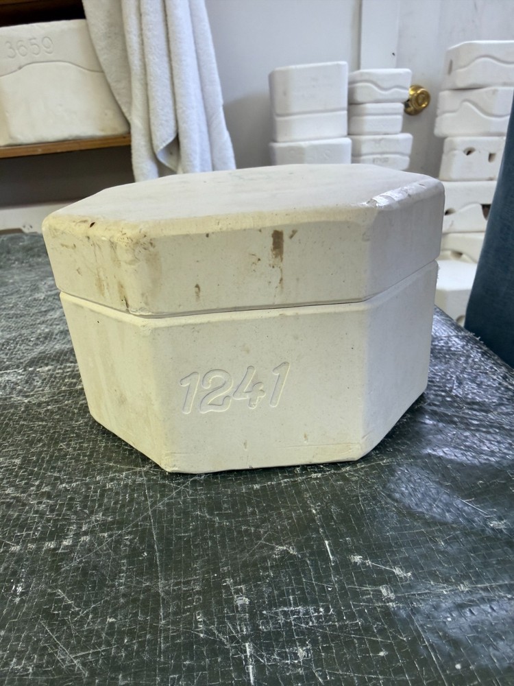 VINTAGE DUNCAN CERAMIC MOLD #DM-1241 DECORATOR SOAP DISH