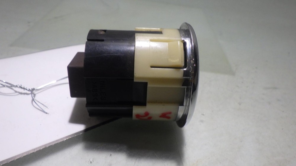 12 NISSAN MAXIMA Ignition push button switch
