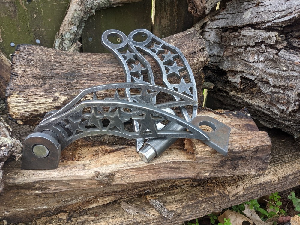 Bbq pit hinge unassembled