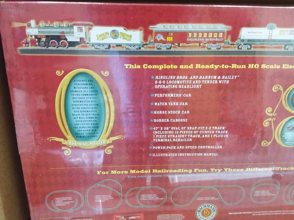 Bachmann Ringling Brothers and Barnum& Bailey Ringmaster Circus train set NIP