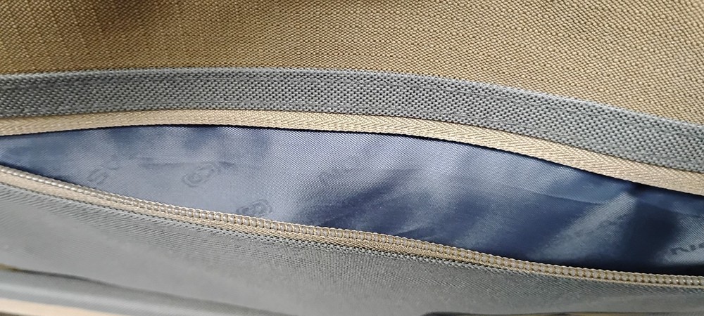 EASTON COMPOUND BOW CARRYING BAG