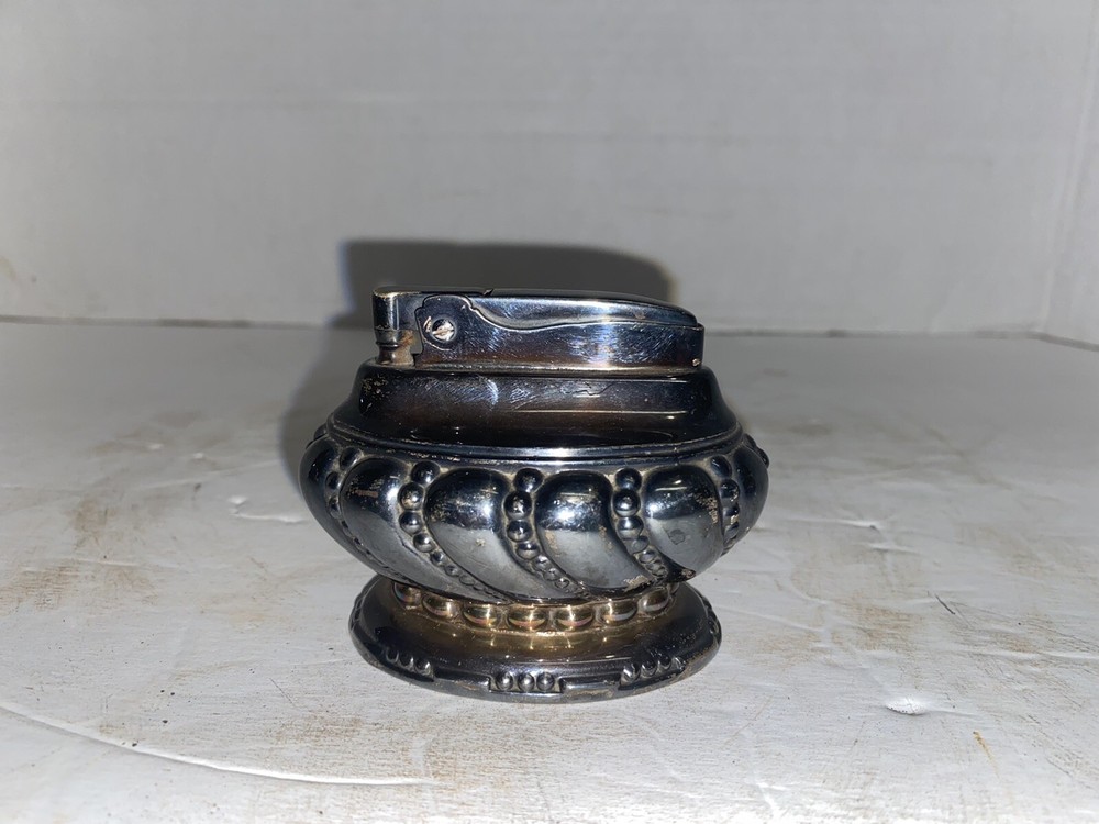 Vintage Ronson Crown Silver Plated Table Lighter