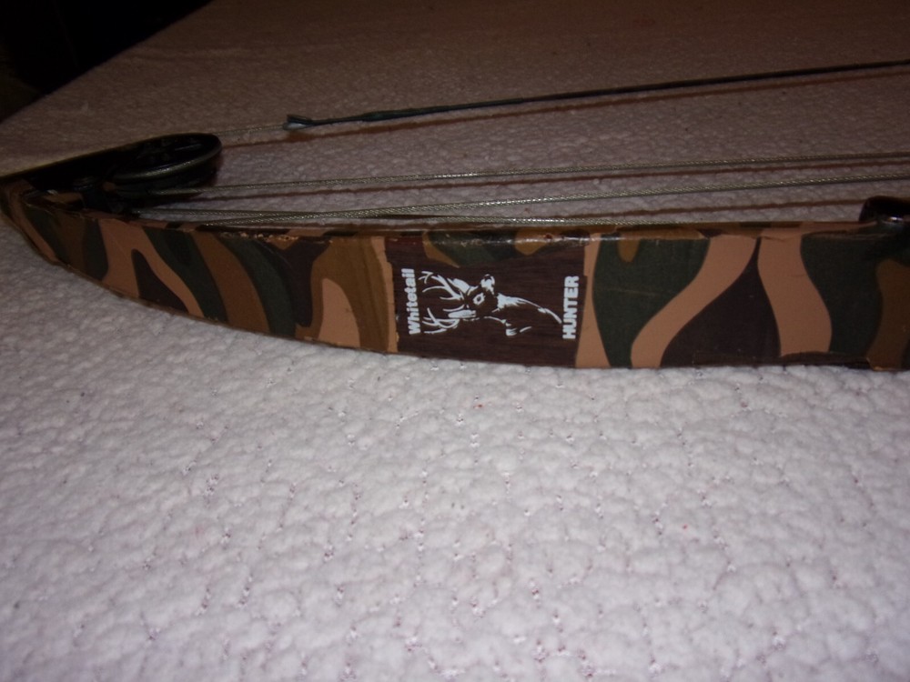 Vintage Bear Whitetail Hunter Compound Bow