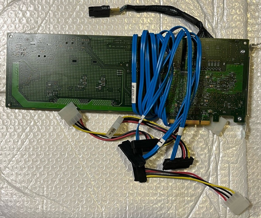 HP Smart Array (HSTNM-B010) Raid Controller 411510-001 + 128MB Cache plus cables