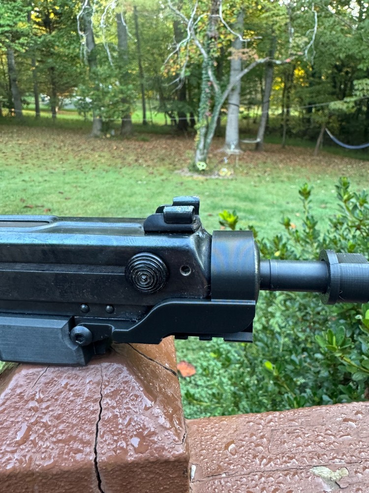 VZ-61 Front Rail