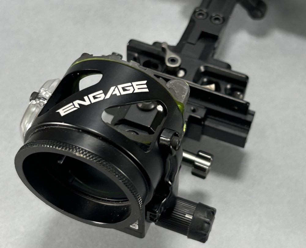 PSE Bow Mach 34 EC2 - Right Hand - W/Extras