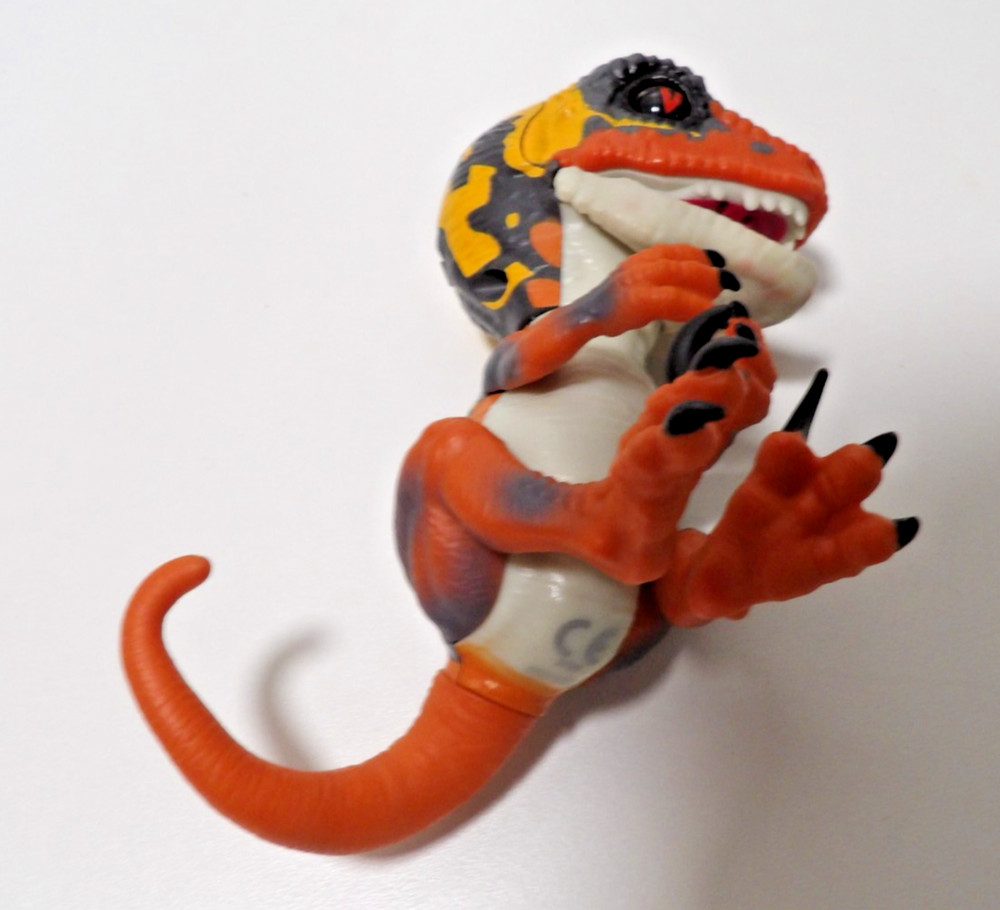 Fingerlings Untamed Raptor Interactive Electronic Dinosaur 2017 WowWee Untested