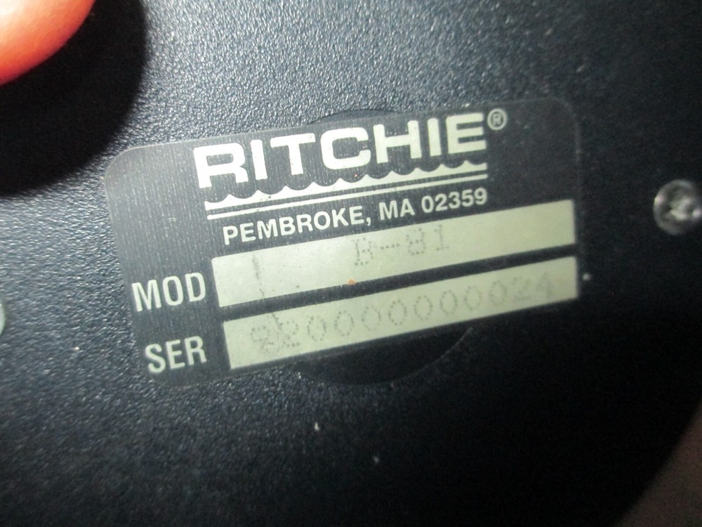 Ritchie B-81 Marine Boat Compass with Mounting Bracket C19