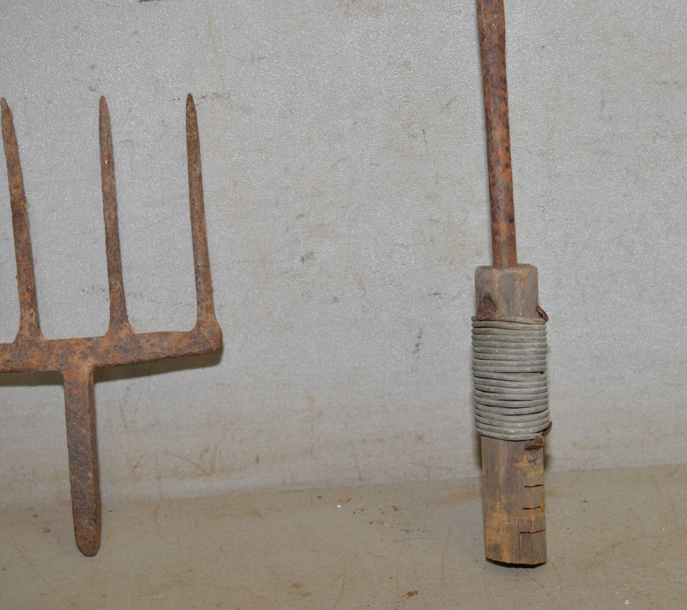 2 antique blacksmith forged tools eel frog fish gig spear & fork collectible E1