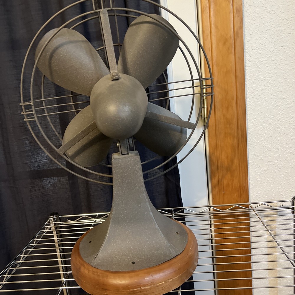 Clock In A Display Fan