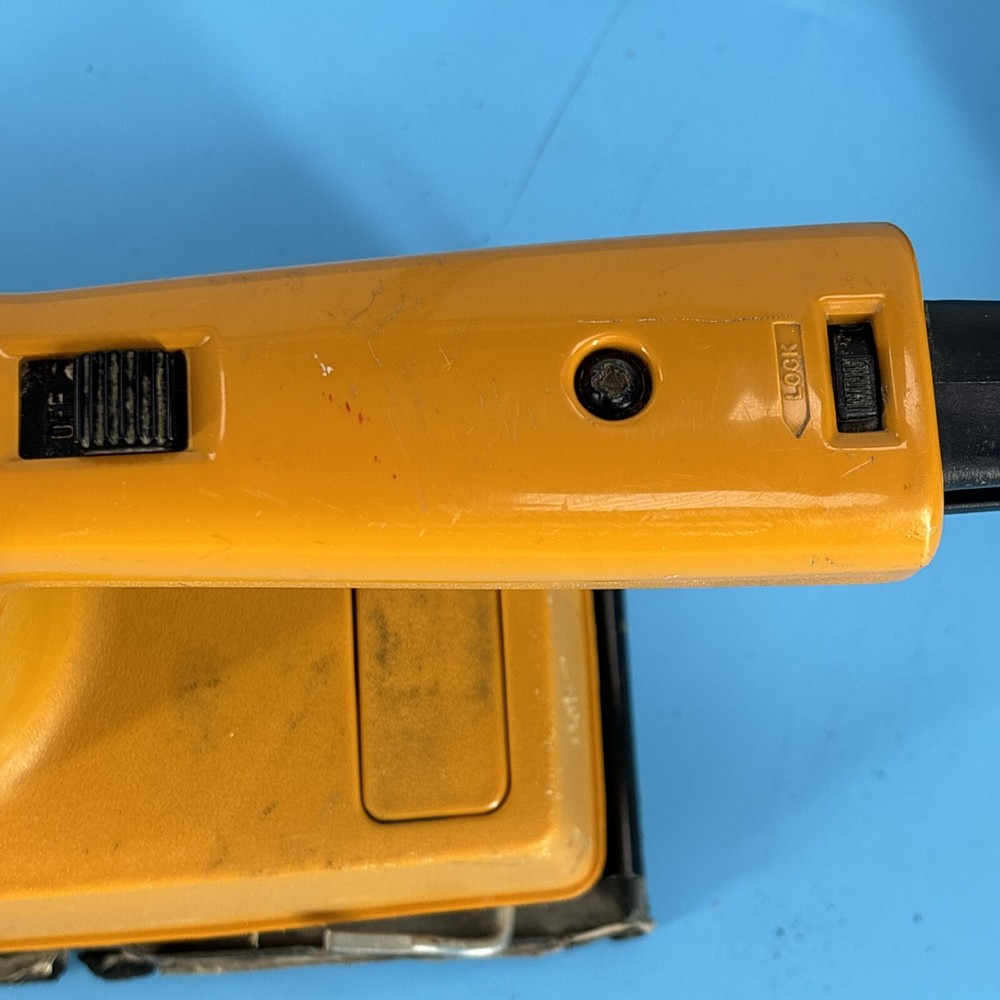 Black And Decker Duel Action Sander Double Insulated