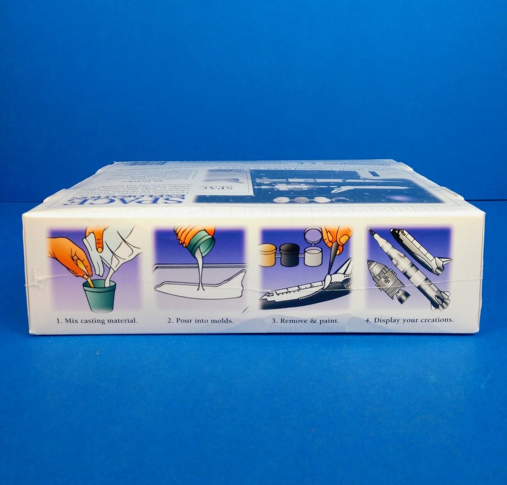Eyewitness Kits SPACE EXPLORATION Casting Kit: Shuttle, Command Module, Saturn V