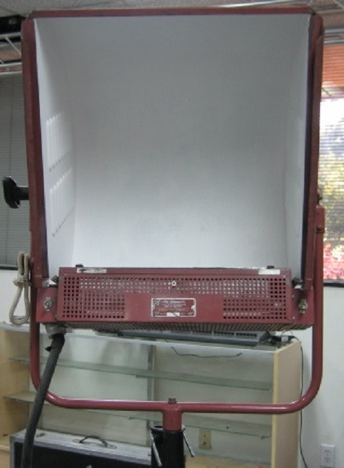 Mole Richardson 4K Zip Light w/ Eggcrate & Gel Frame