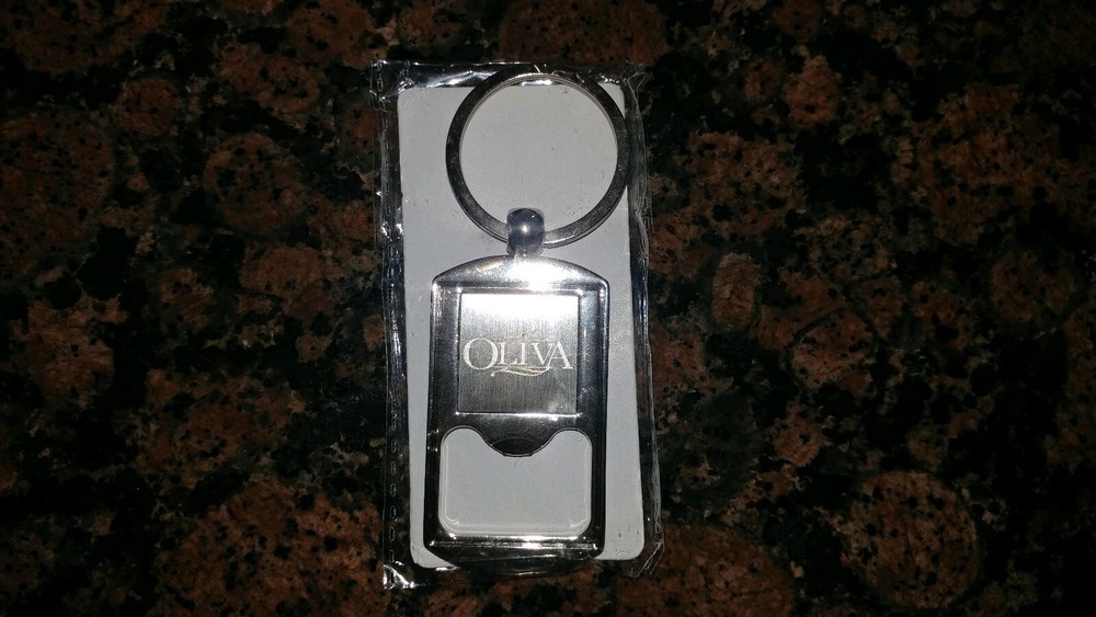 🍺🌿Oliva Cigars Keychain Bottle Opener
