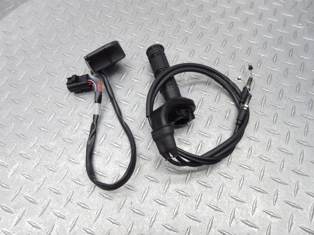 2005 05-06 Ducati Multistrada 1000 DS Right Handlebar Switch Throttle Control