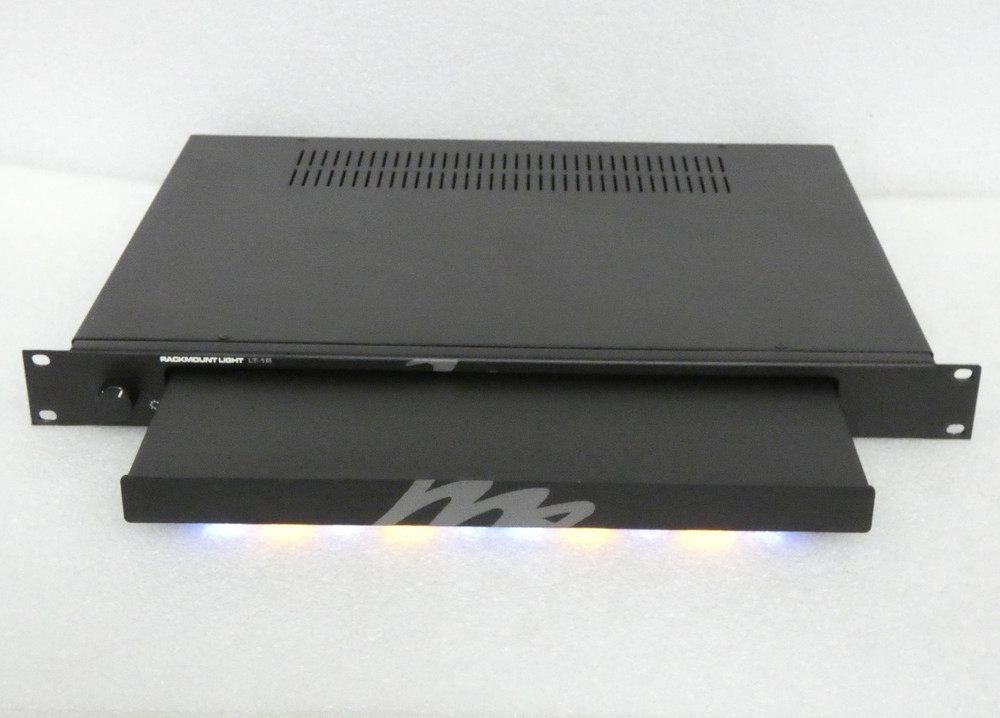 Middle Atlantic LT-1R 1U Rackmount Light Tested No PS