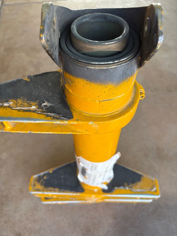 A-10 Warthog cockpit boarding ladder
