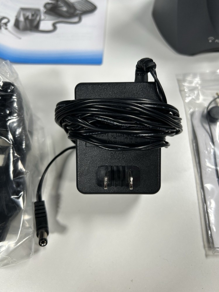 Plantronics CS70 Wireless Office Headset System NWB - Small Crack On Bottom