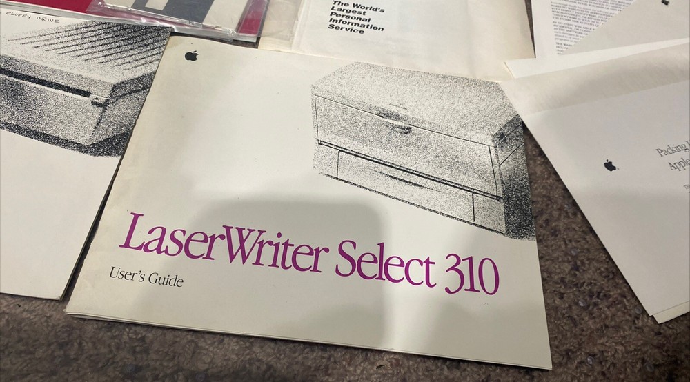 Vintage Computer & Apple Computer Macintosh Guides manuals Floppy Disks