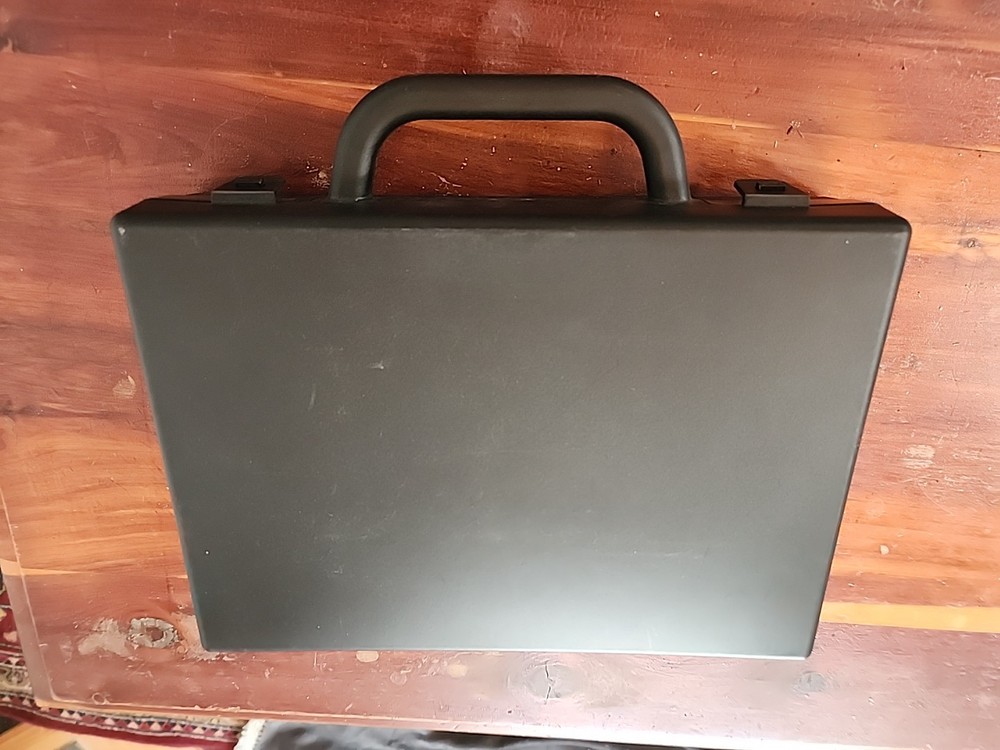 EXTECH Instruments The Oyster 433201A Microprocessor Thermocouple Calibrator