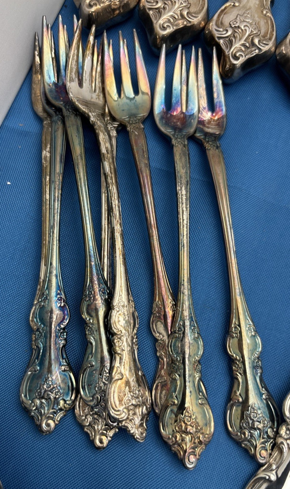 72 Pc. International Deep Silver "Orleans" Flatware Ind. Butter Iced Tea Spoons