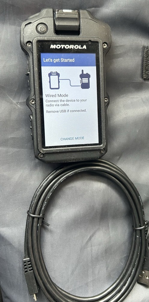 Motorola Si500 Body-Worn Camera | Powers On