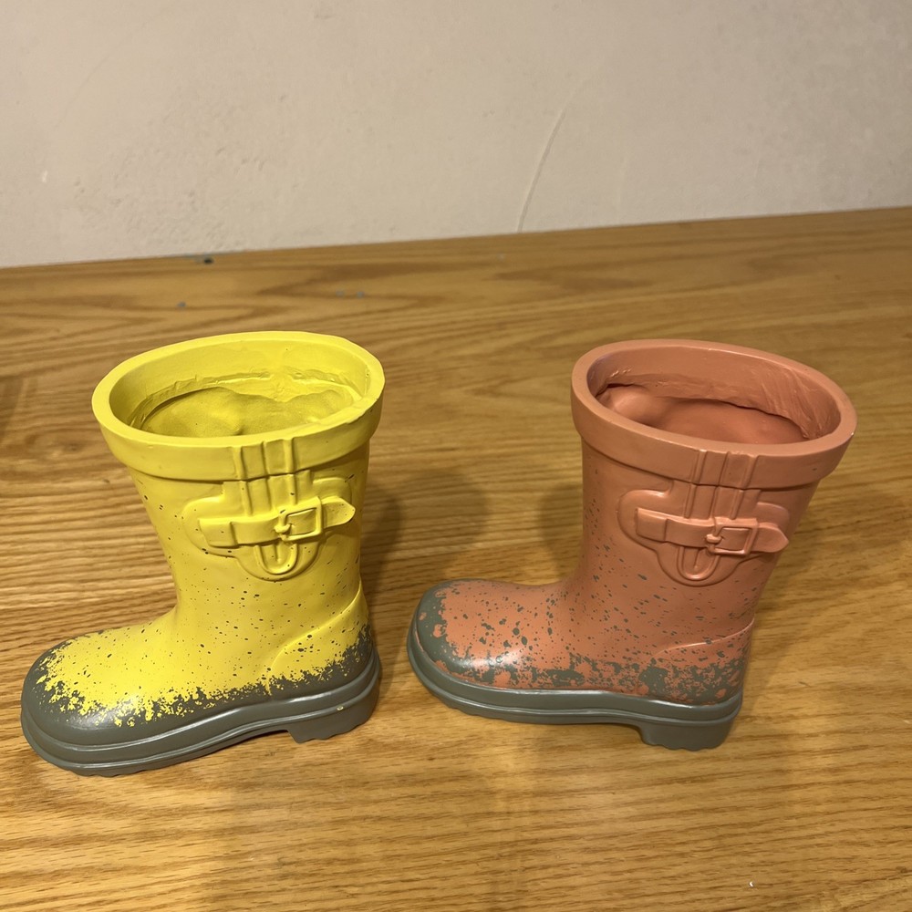 Target Bullseyes Ceramic Boot Planter Limited Edition New