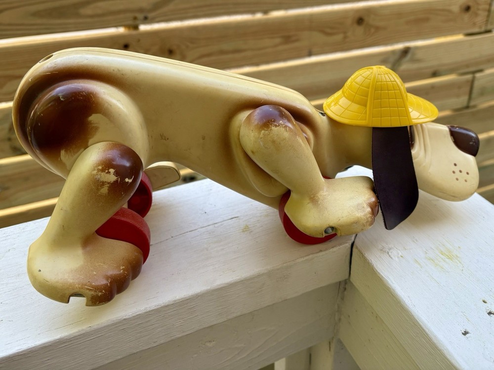 Vintage Digger The Hound Dog Sleuth Detective, 1970s, missing string