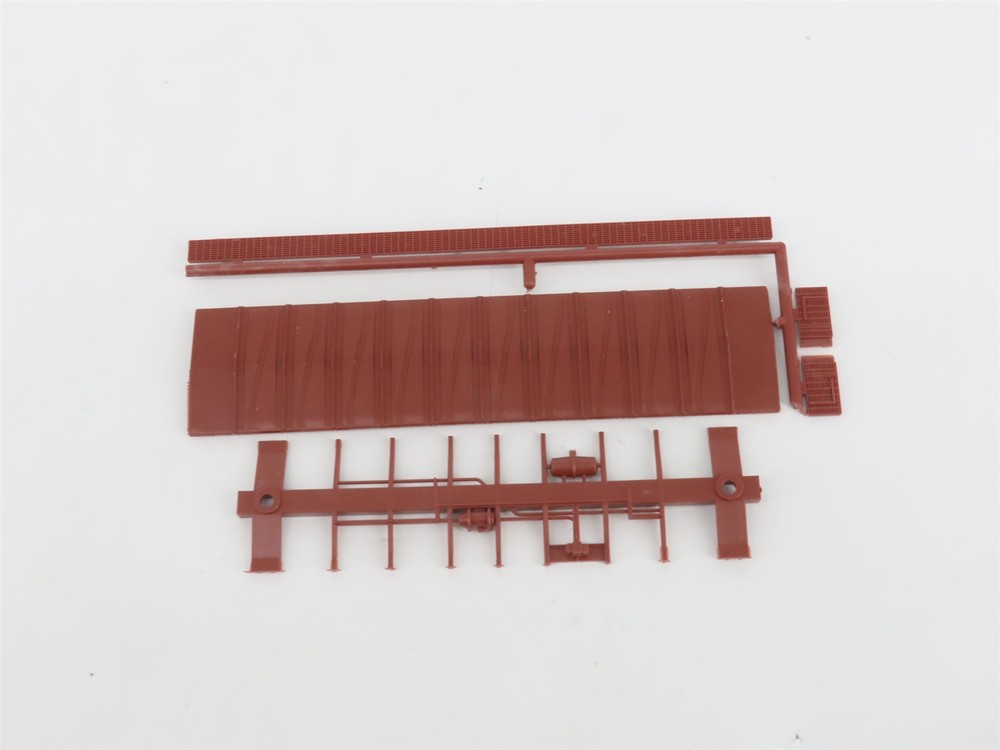 HO Scale Front Range Kit #4070 Undecorated 40' Single Door Box Car