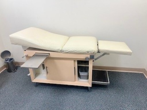 Midmark Ritter Exam Table. Great condition.