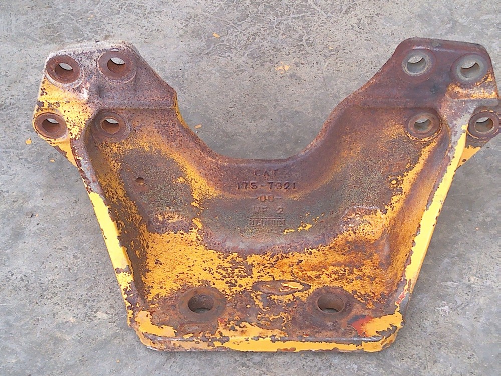 Used Caterpillar C-12 Front Engine Mount - 175-7321