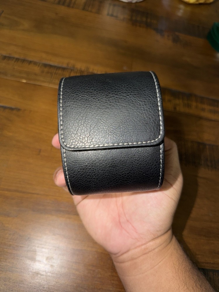 Genuine Leather Single Watch Travel Case Roll – Black – Soft Interior